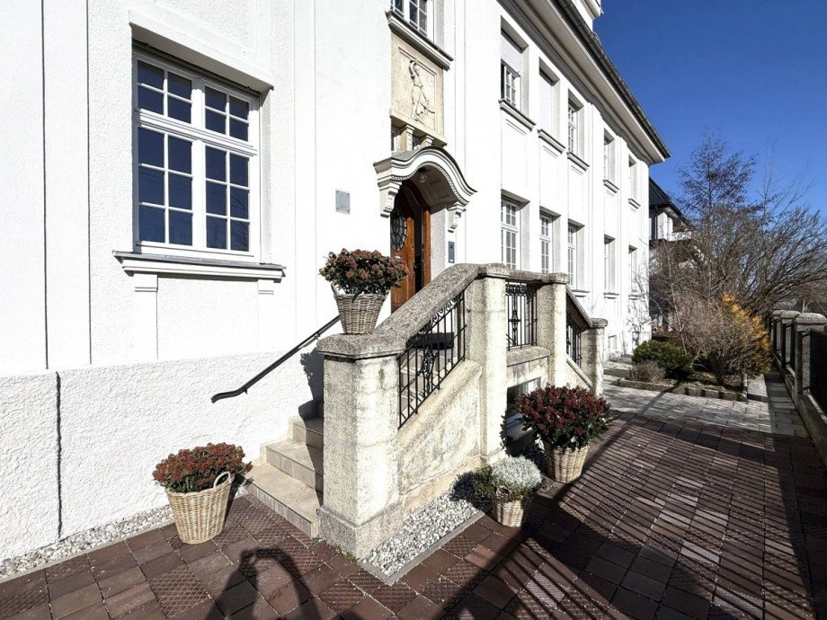 herrschaftlicher Eingang Wohnung M�nchen