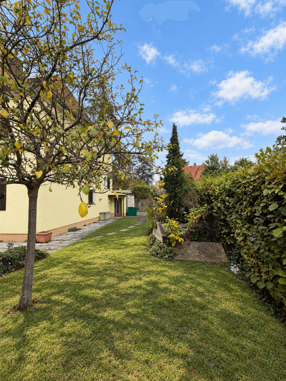 Sonniger Garten Ansicht 3 Wohngrundst�ck M�nchen