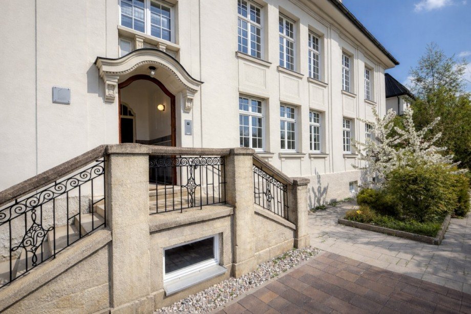 herrschaftlicher Eingang Wohnung M�nchen