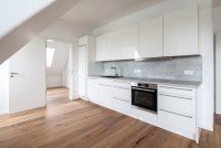 Bild (e88fd8484083b0db309fe9a942a0f09a): BEREITS RESERVIERT - exklusives Dachgeschoss in denkmalgesch�tzter Jugendstil-Villa