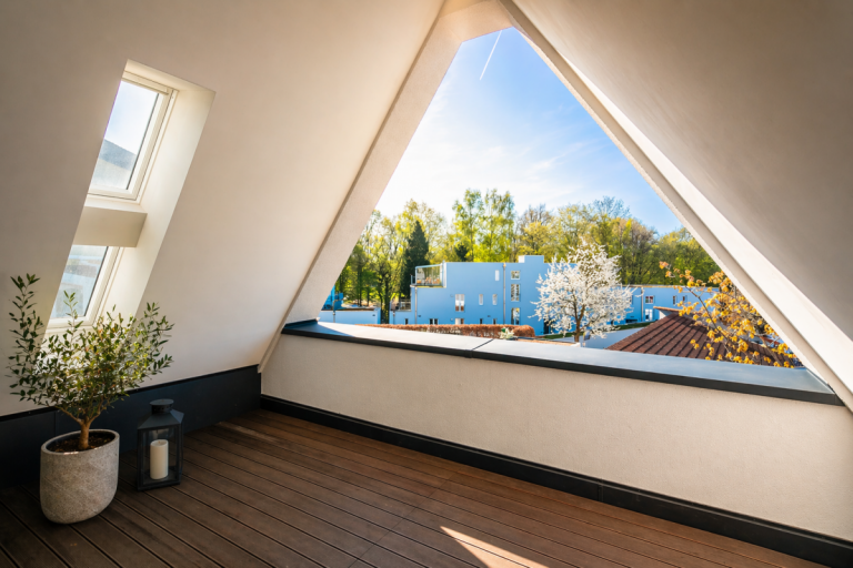 Terrasse/Loggia Dachau - Dachau, Stadt Wohnung VERKAUFT - Exklusives Dachgeschoss-Maisonette in zentraler Lage von Dachau - Neubau, KfW 40